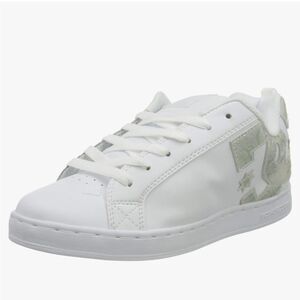 EXCELLENT CONDITION WOMEN’S 11 DC SHOES LOW TOP WHITE SNEAKERS/SKATE SHOE